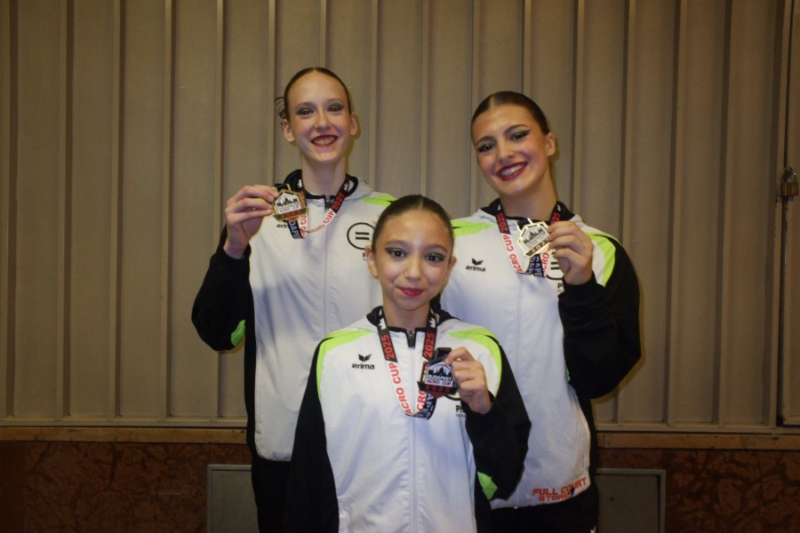 WhatsApp Image 2025-12-07 at 17.21.05